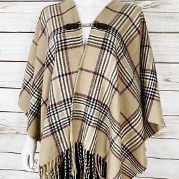 Shawl/Wrap - Picture 2 of 4